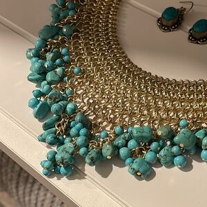 BCBG Coral statement choker necklace